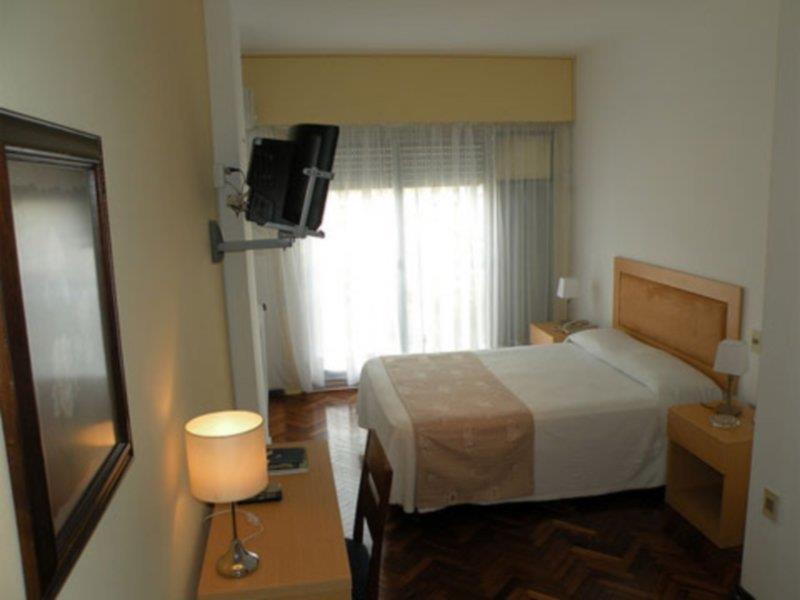 מונטווידאו Hotel Lancaster מראה חיצוני תמונה